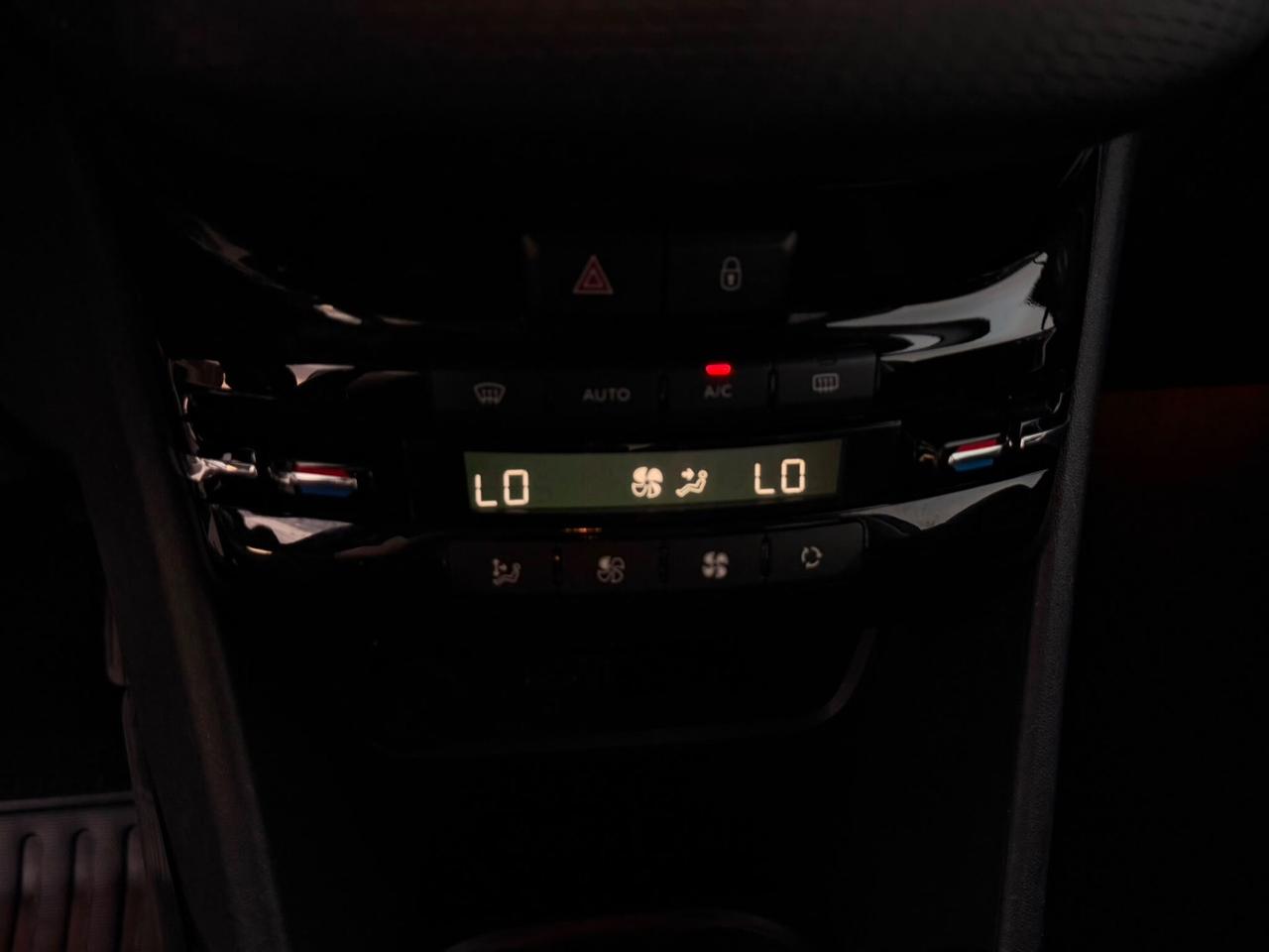 Peugeot 2008 1.6 BlueHDi 100CV Allure NAVI