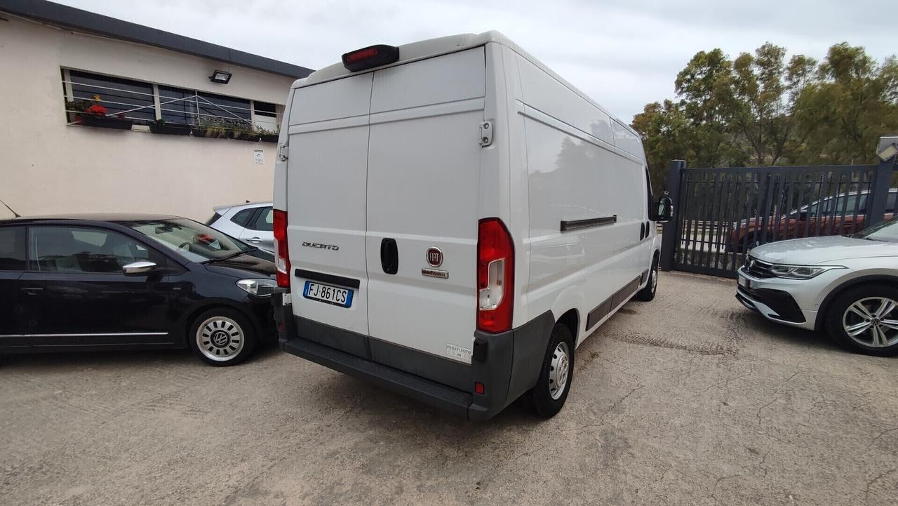 Fiat Ducato * 6 METRI * PASSO MEDIO LUNGO