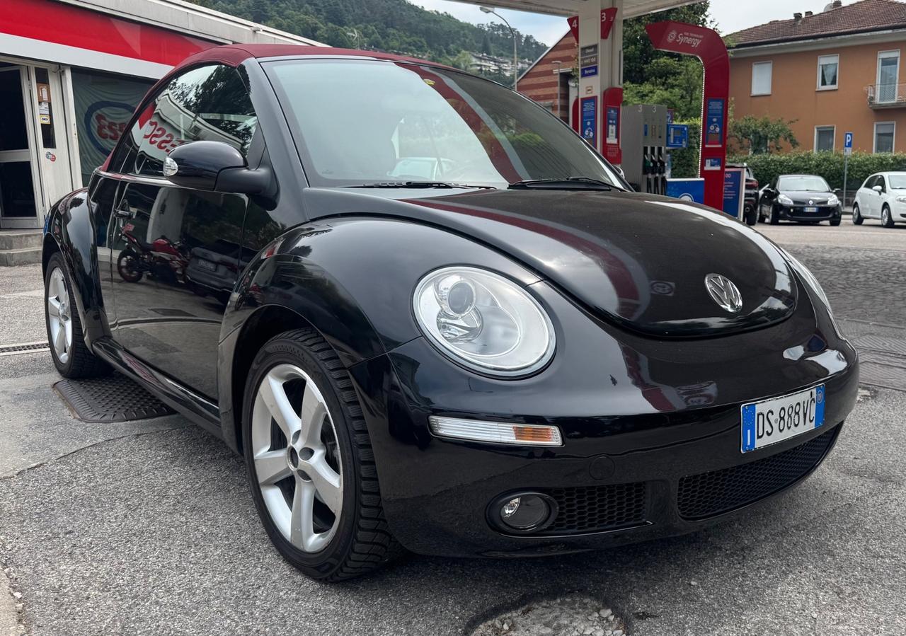 Volkswagen New Beetle 1.9 TDI 105CV Cabrio Lim. Red Edt.