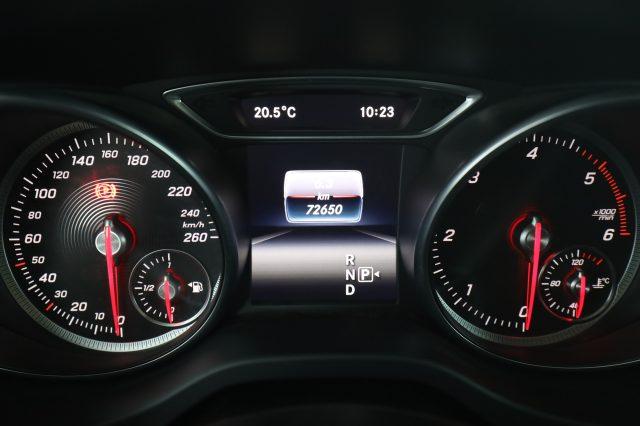 MERCEDES-BENZ CLA sse GLA GLA 200 d Automatic Business