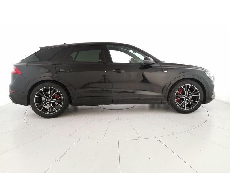 Audi Q8 55 TFSI QUATTRO TIPTRONIC