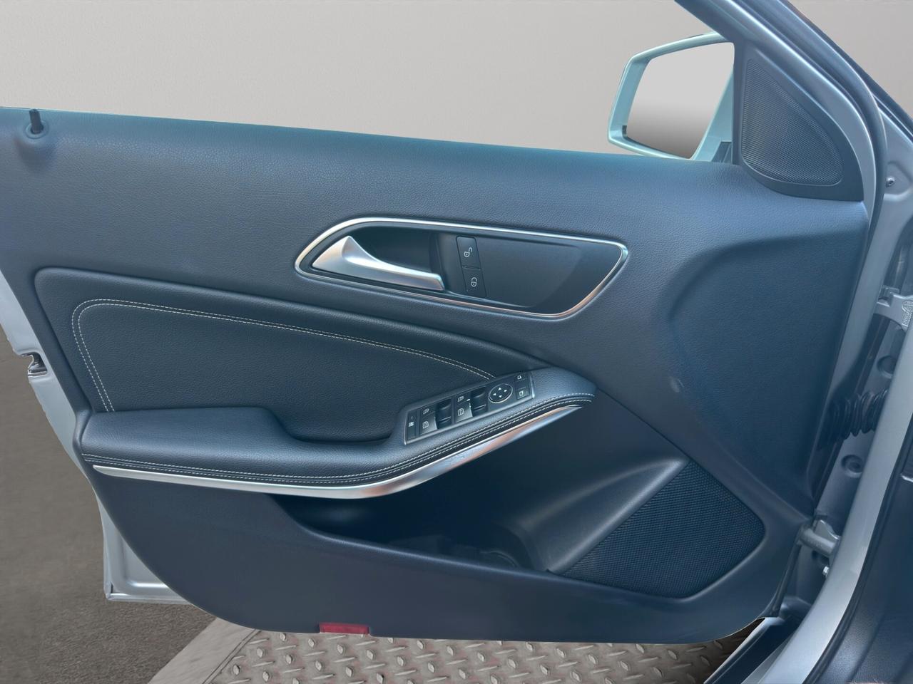 Mercedes-benz GLA 180 d Automatic Premium