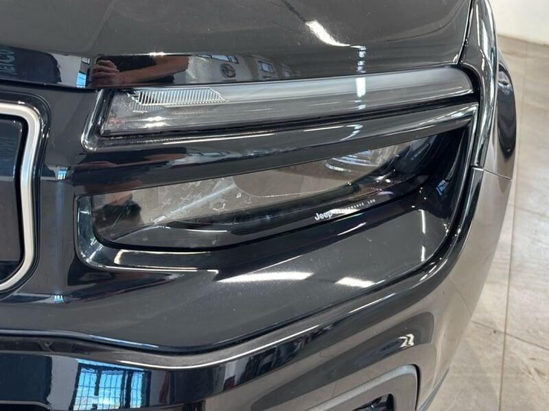 Jeep Avenger e-Hybrid 1.2 MHEV e-Hybrid Turbo Summit