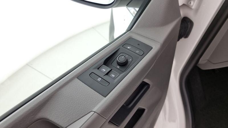 Volkswagen Caravelle 2.0 TDI 110CV PC Trendline 9 posti