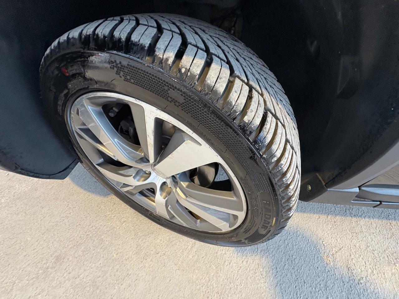 Peugeot 2008 BlueHDi 120 S&S Black Matt