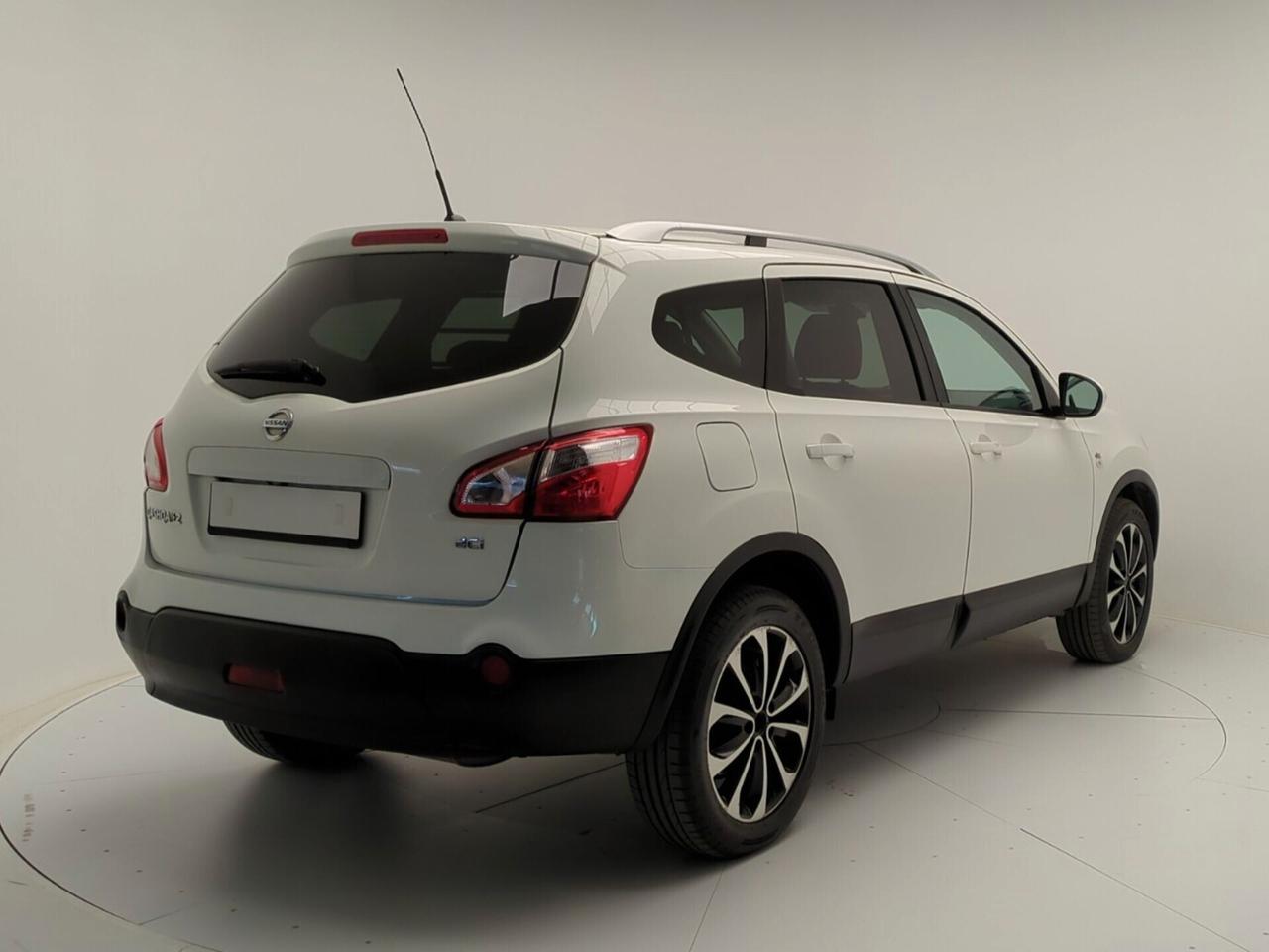 Nissan Qashqai Qashqai+2 2.0 dCi DPF n-tec