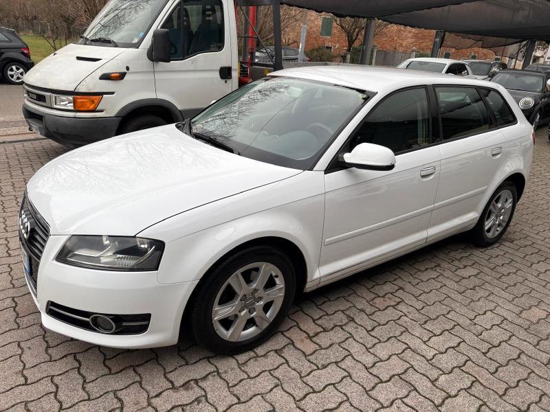 Audi A3 Sportback 1.6 tdi Young Edition 90cv OK NEOPATENATO