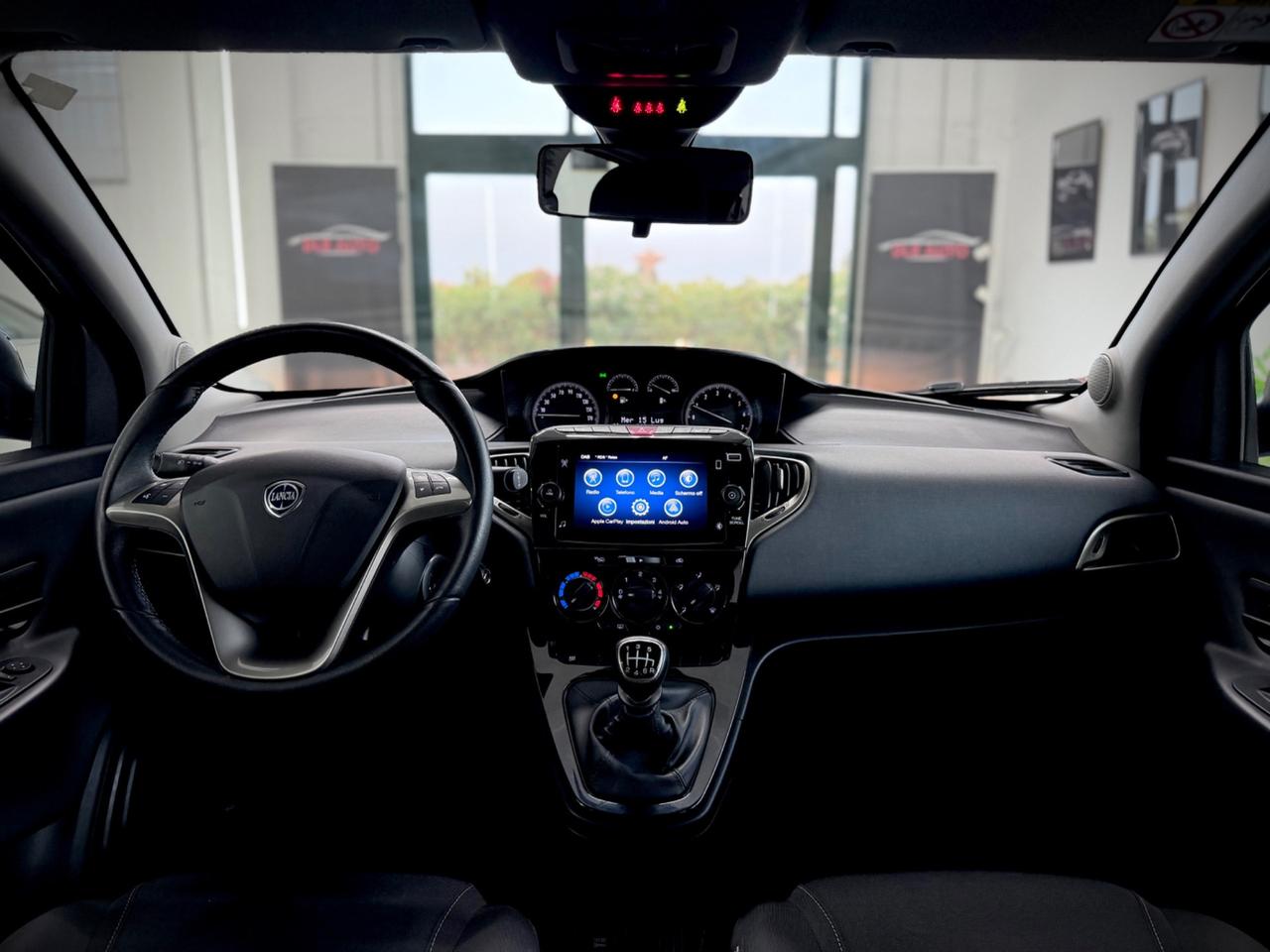 Lancia Ypsilon 1.0 FireFly 5 porte S&S Hybrid Gold