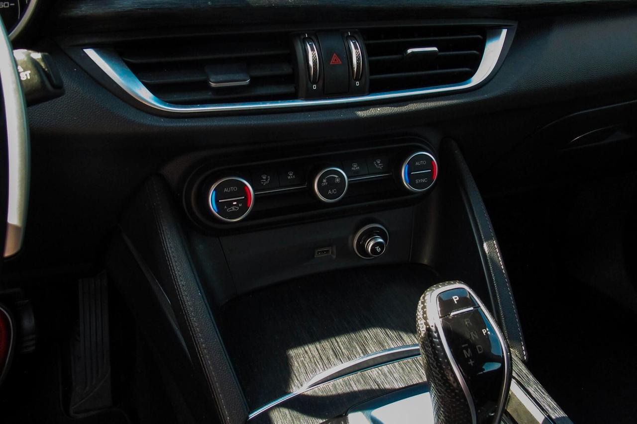 Alfa Romeo Stelvio 2.2 Turbodiesel 160 CV AT8 RWD Business