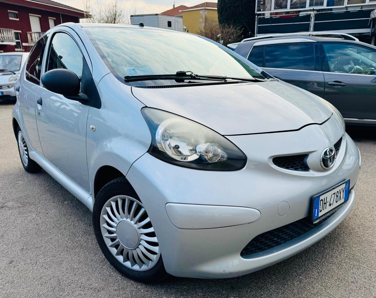 Toyota Aygo 1.0 12V 5 porte 80 mila KM ,