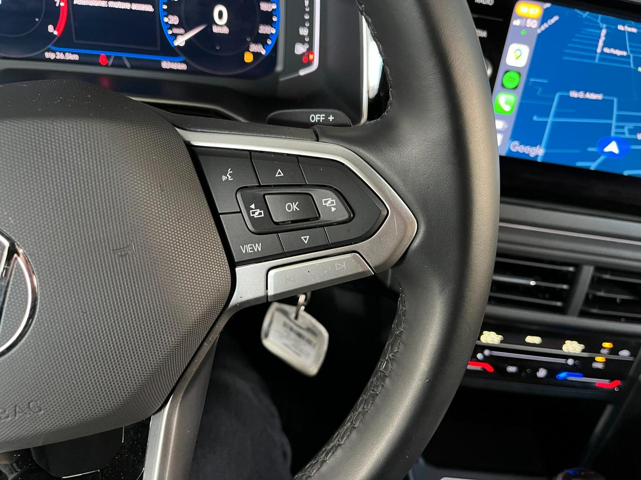 Volkswagen Polo 1.0cc TSI 110cv DSG "R-LINE" SOLO 8.250KM