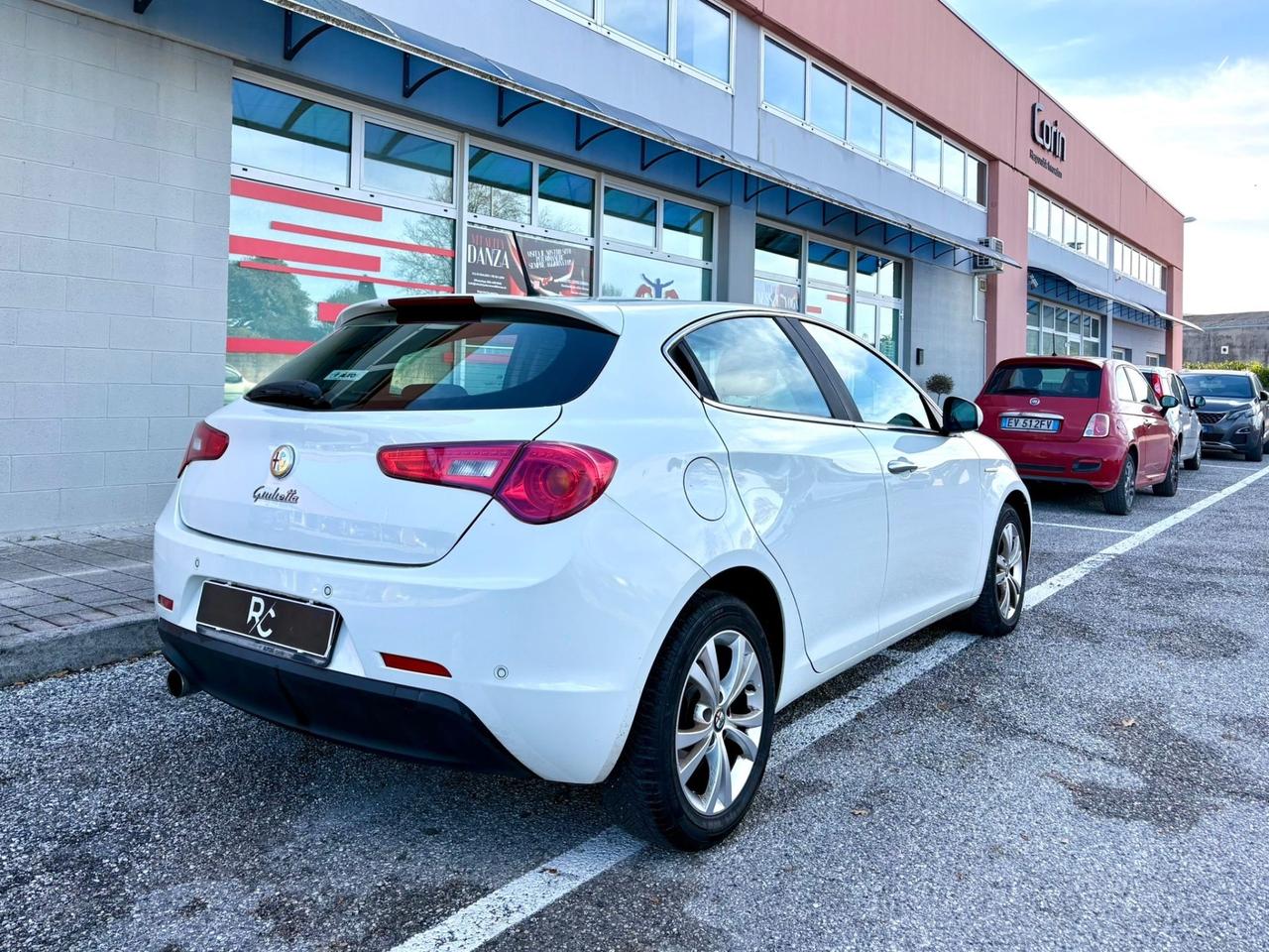 Alfa Romeo Giulietta 1.6 jtdm Neopatentati