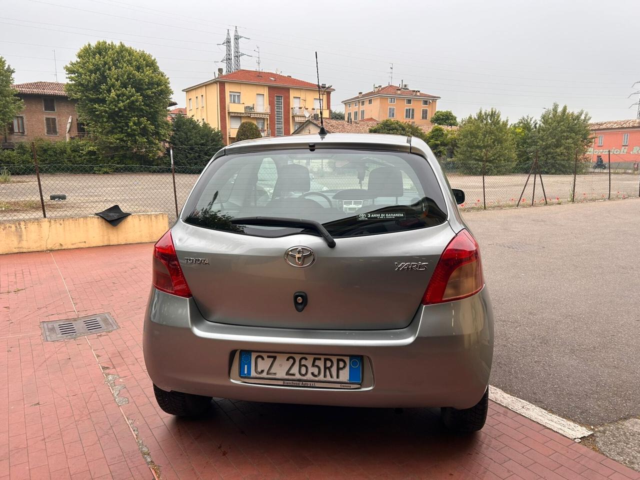Toyota Yaris Anno 2006 1.0 Benzina 3 porte Sol
