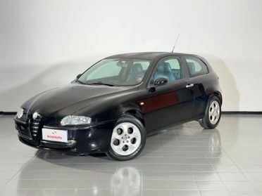 Alfa Romeo 147 1.6i 16V Twin Spark cat 3p. Distinctive