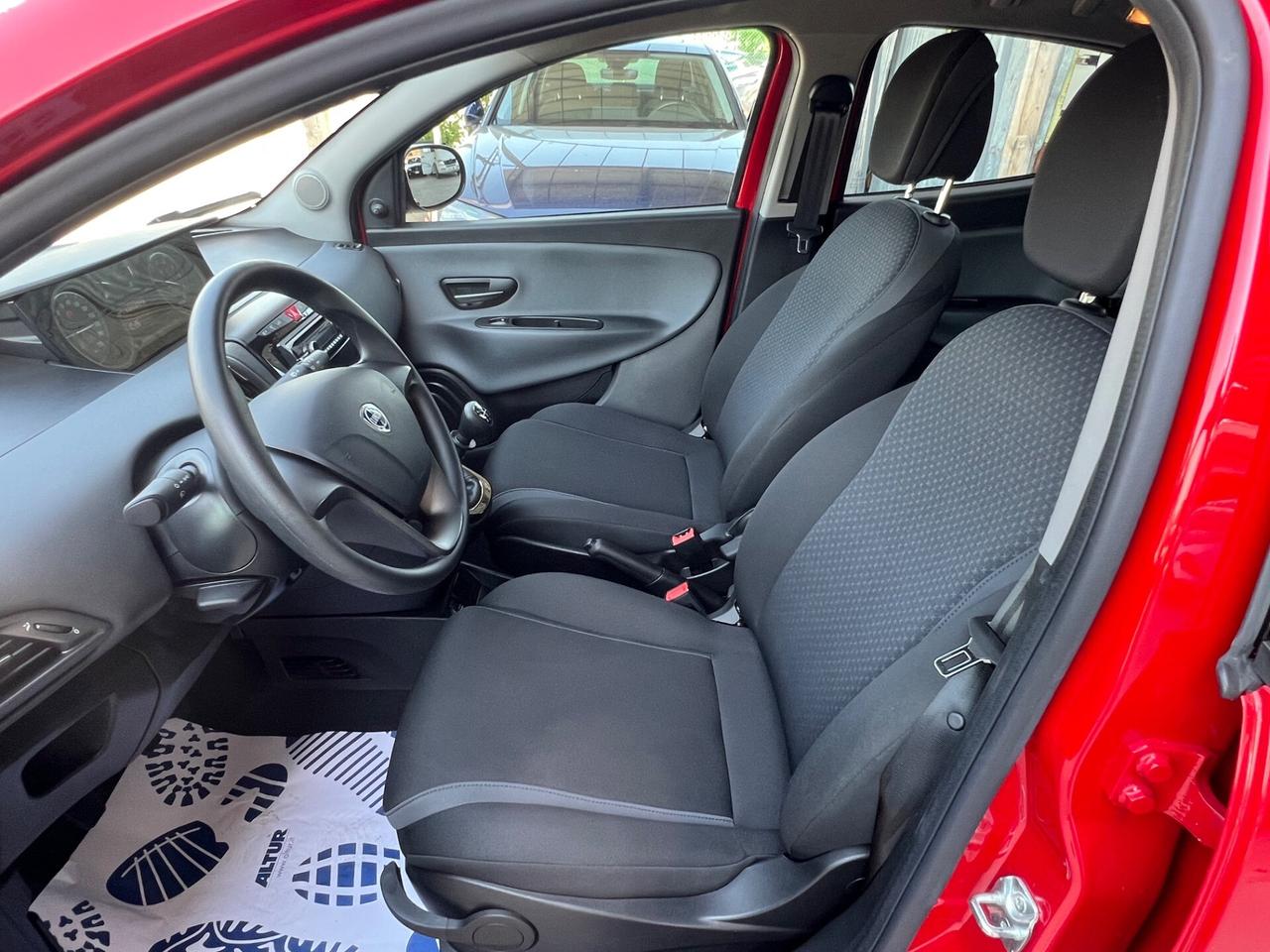 Lancia Ypsilon 1.2 69 CV Silver km 9.800!!!