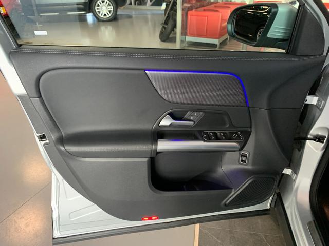 MERCEDES-BENZ EQA 350 4Matic Sport Plus Pro