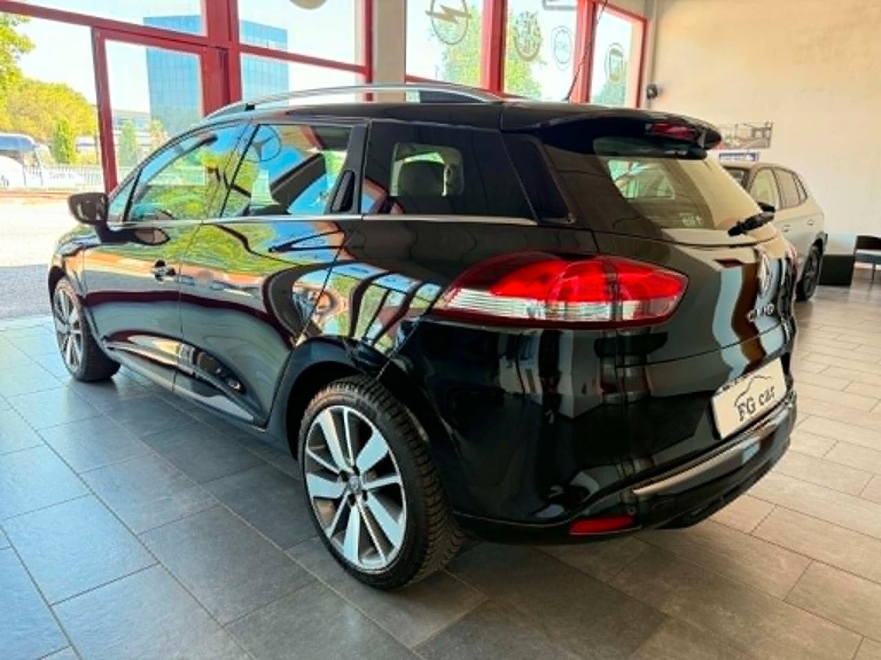 Renault Clio Sporter 1.5 dCi 8V 75CV Costume National