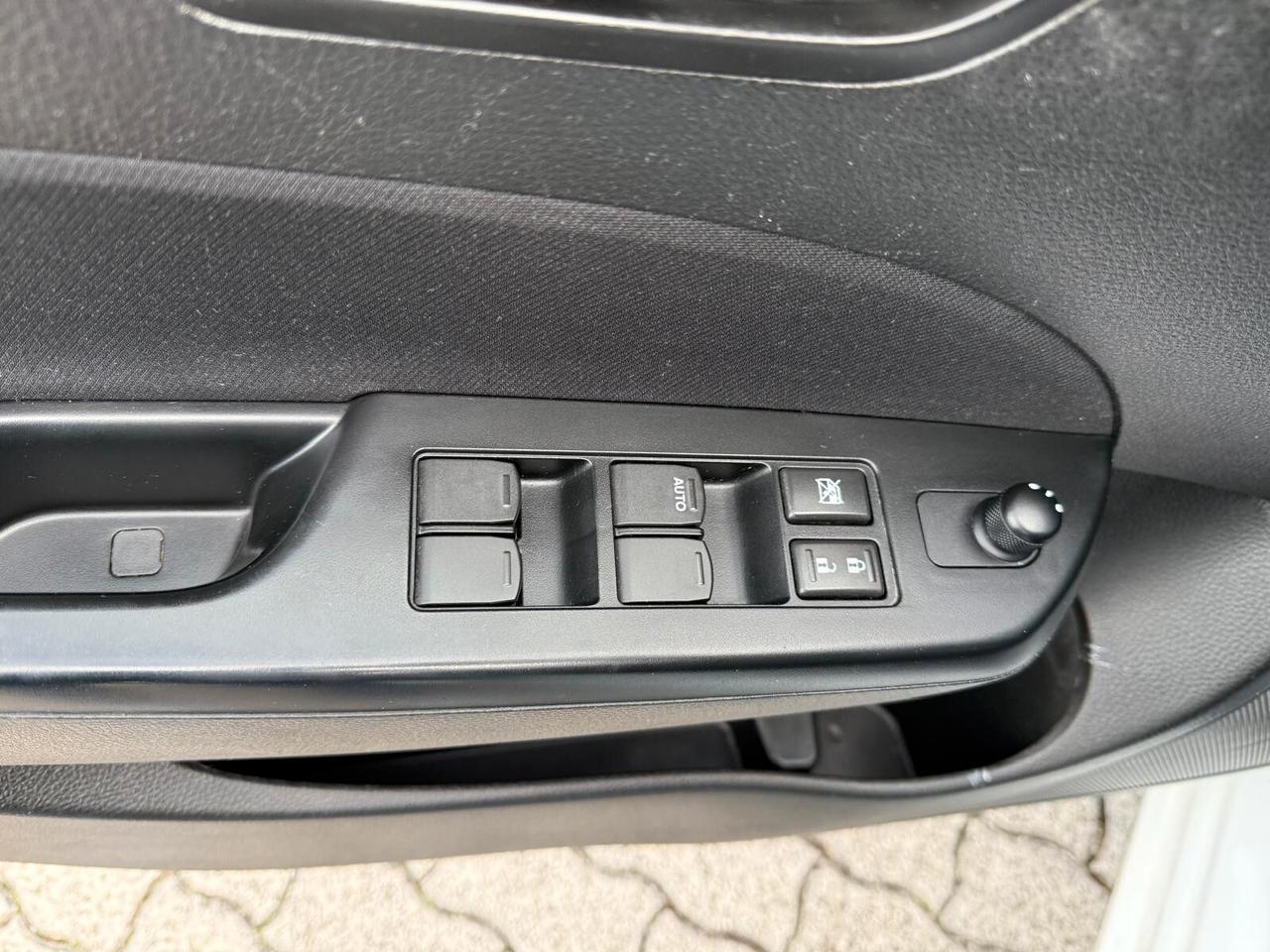 Suzuki Swift 1.2 VVT 5 porte - CON 24 MESI DI GARANZIA