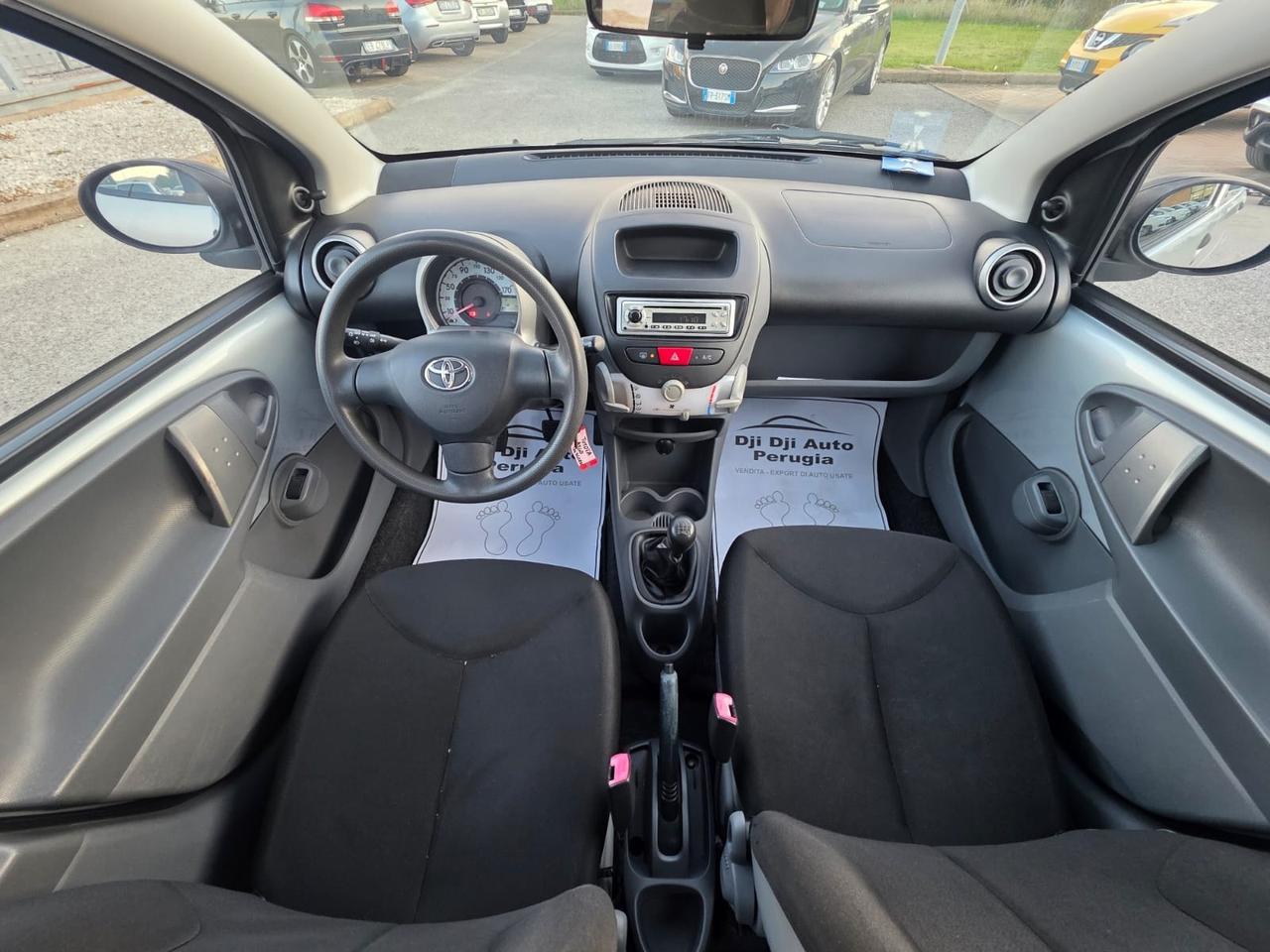 Toyota Aygo 1.0 12V VVT-i 5 porte Sol