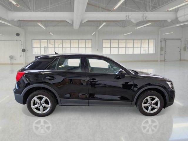 AUDI Q2 35 TFSI Business