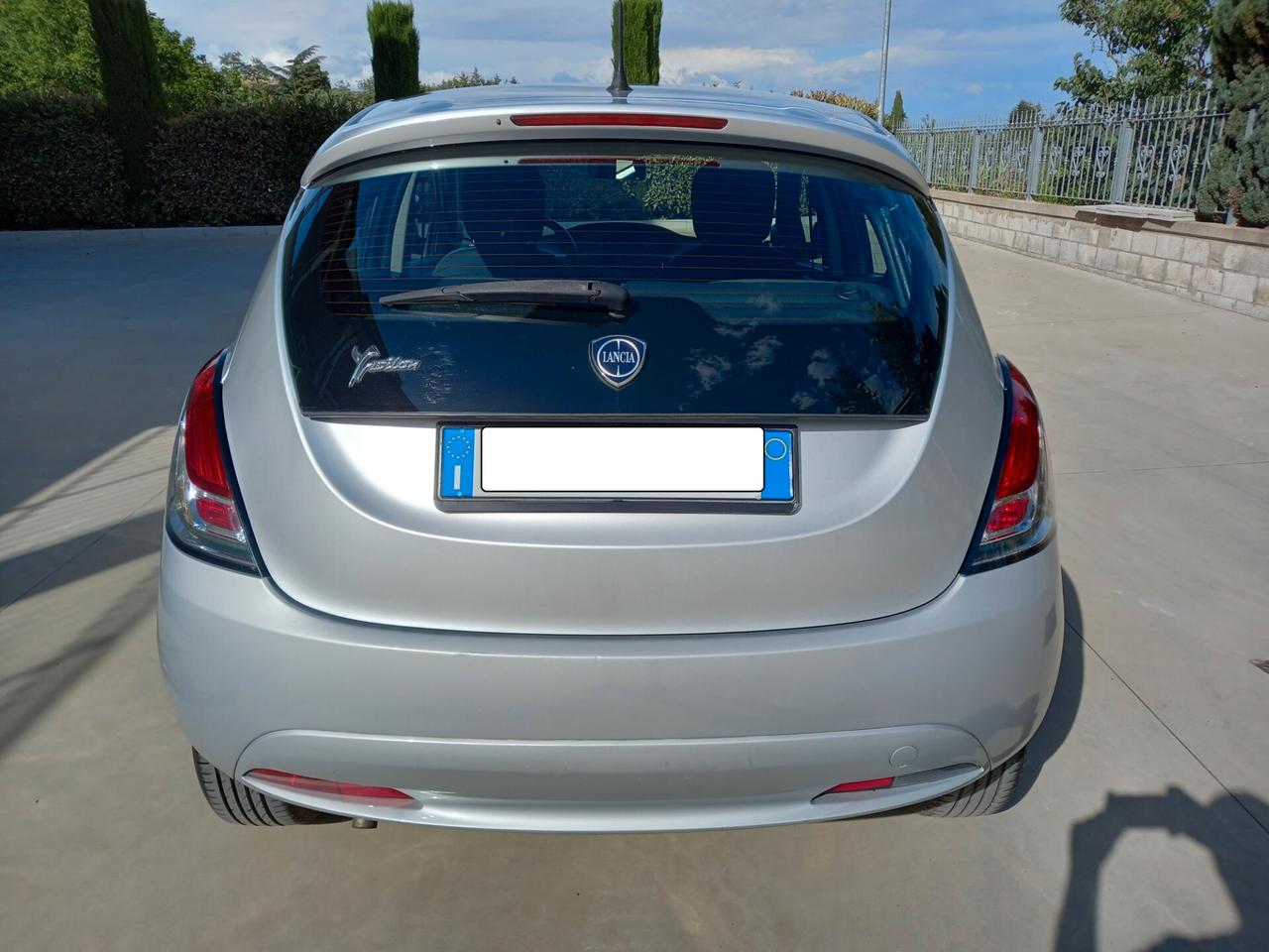 Lancia Ypsilon 1.2 69 CV 5 porte Gold