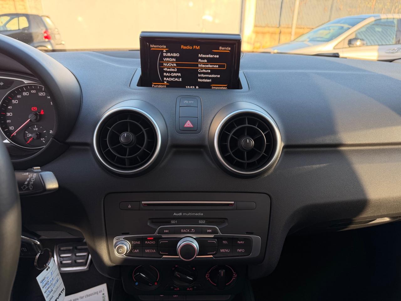 Audi A1 1.6 TDI 116 CV S tronic Metal plus