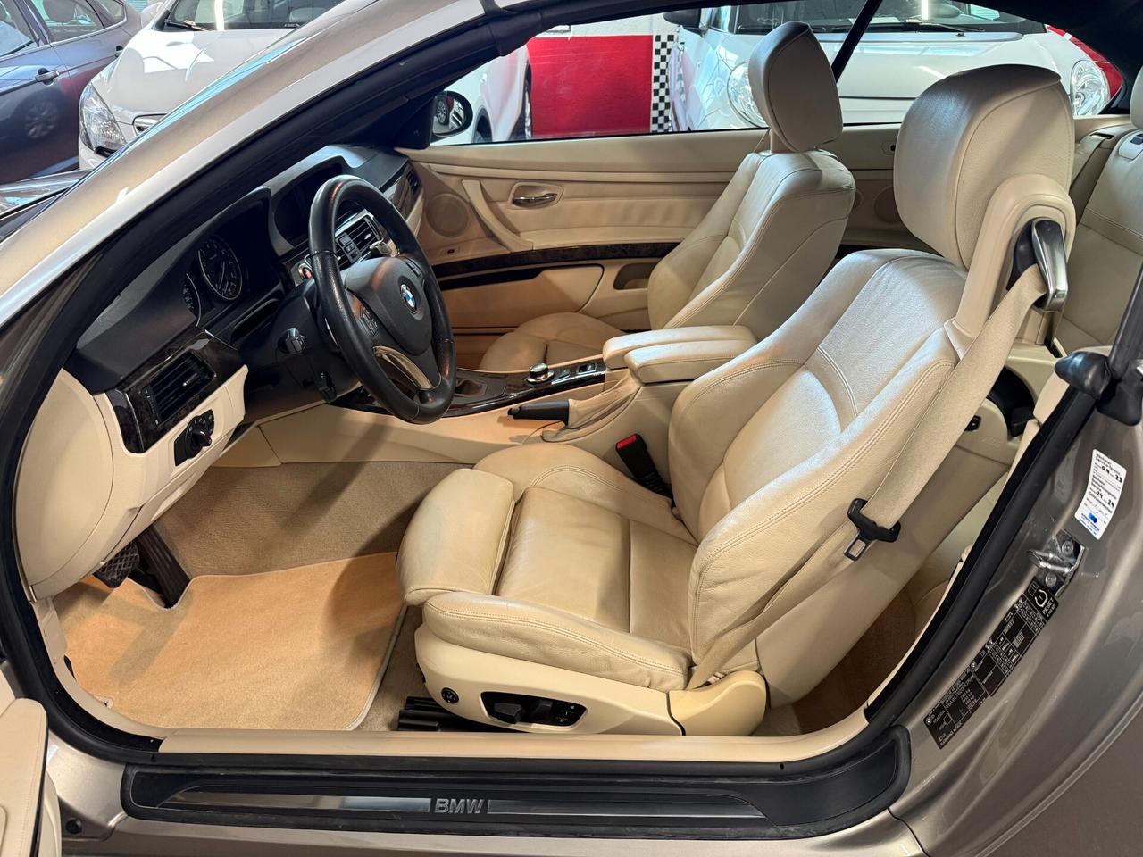 Bmw 335i CABRIO - SOLO 61.500 KM