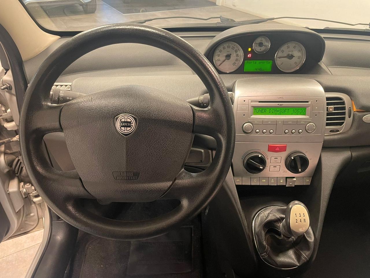 LANCIA YPSILON 1.2-OK NEOPATENTATI