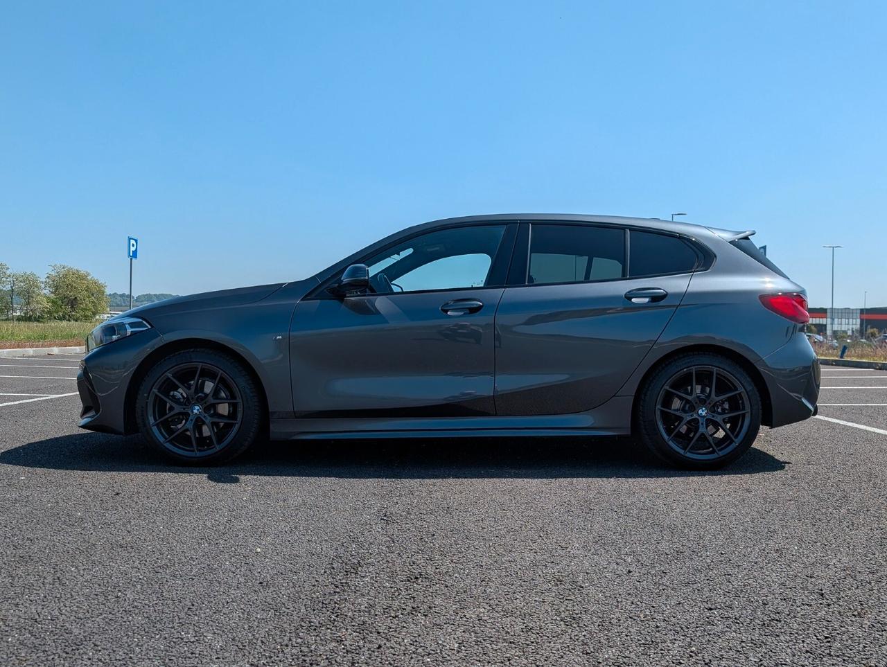 Bmw 116 116d 5p. Msport