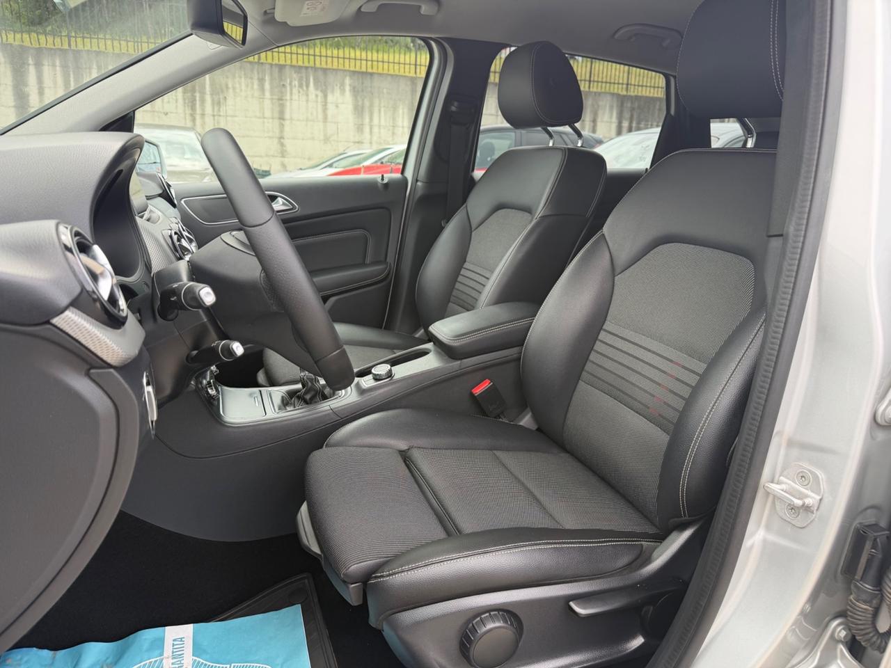 Mercedes-benz B 180 d Premium