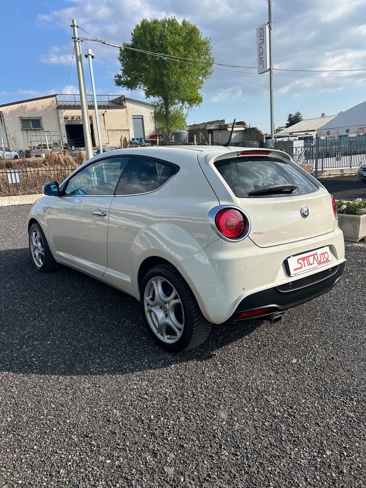 Alfa Romeo MiTo 1.3 JTDm-2 95 CV S&S Distinctive Sport Pack