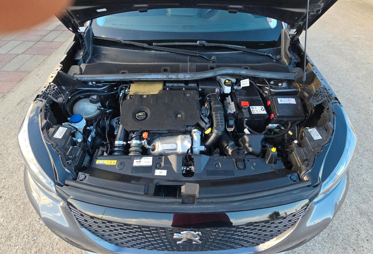 Peugeot 2008 BlueHDi 110 S&S Allure