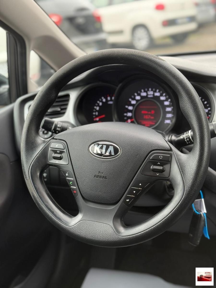 KIA - cee'd - 1.6 CRDi 110CV 5 porte Cool