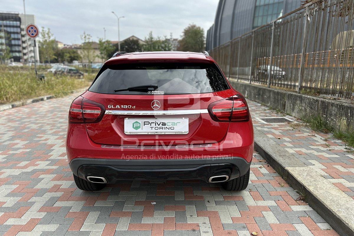 MERCEDES GLA 180 d Automatic Sport