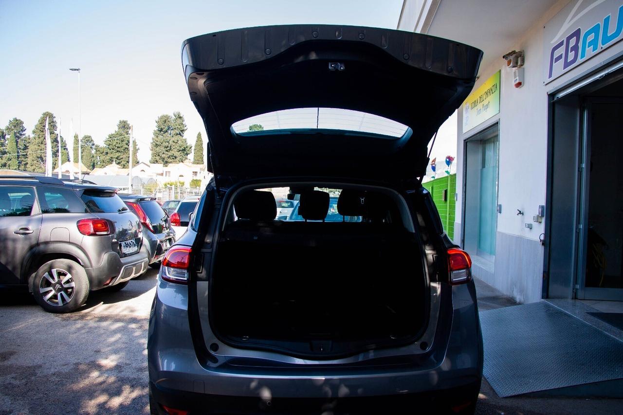 Renault Scenic AUTOMATIC PREMIUM