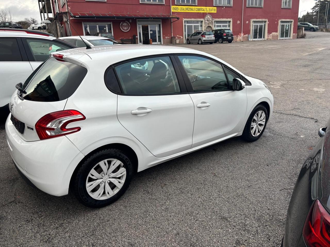 Peugeot 208 1.4 HDi 68 CV 5 porte Active
