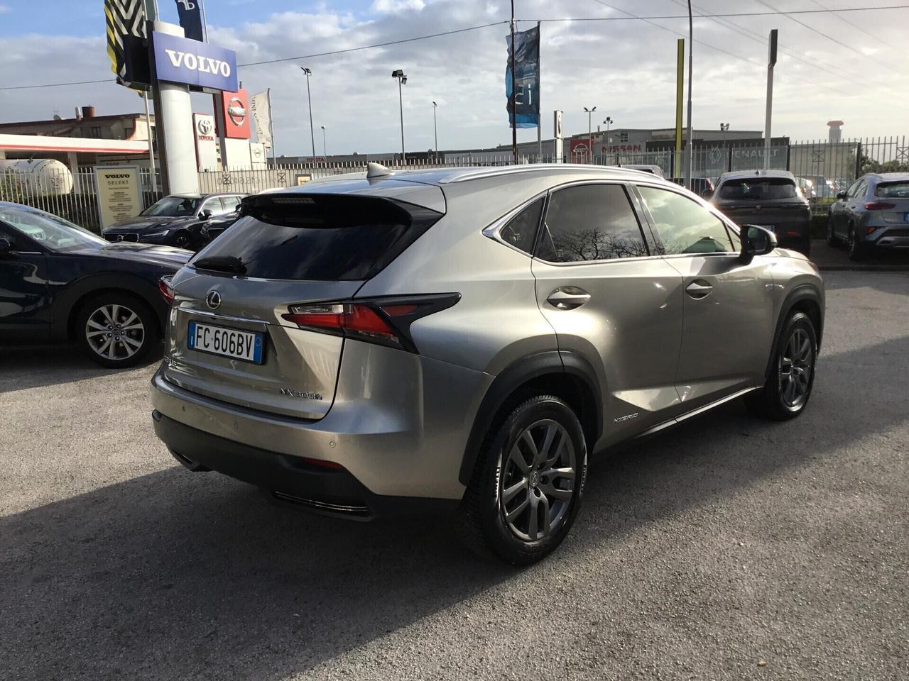 Lexus NX 300h Hybrid CAMBIO AUTOMATICO