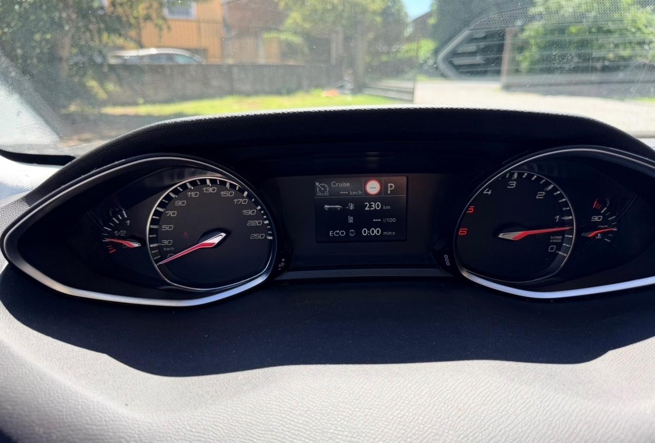 Peugeot 308 BlueHDi 130 S&S SW Allure