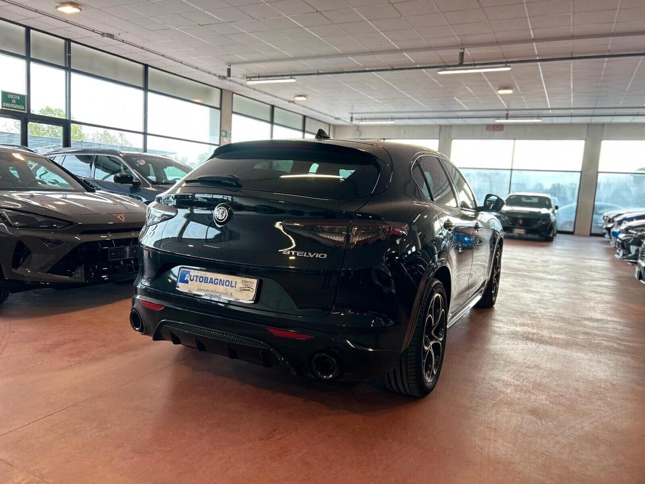 Alfa Romeo Stelvio VELOCE 2.2 Turbodiesel AT8 Q4 SPOTICAR