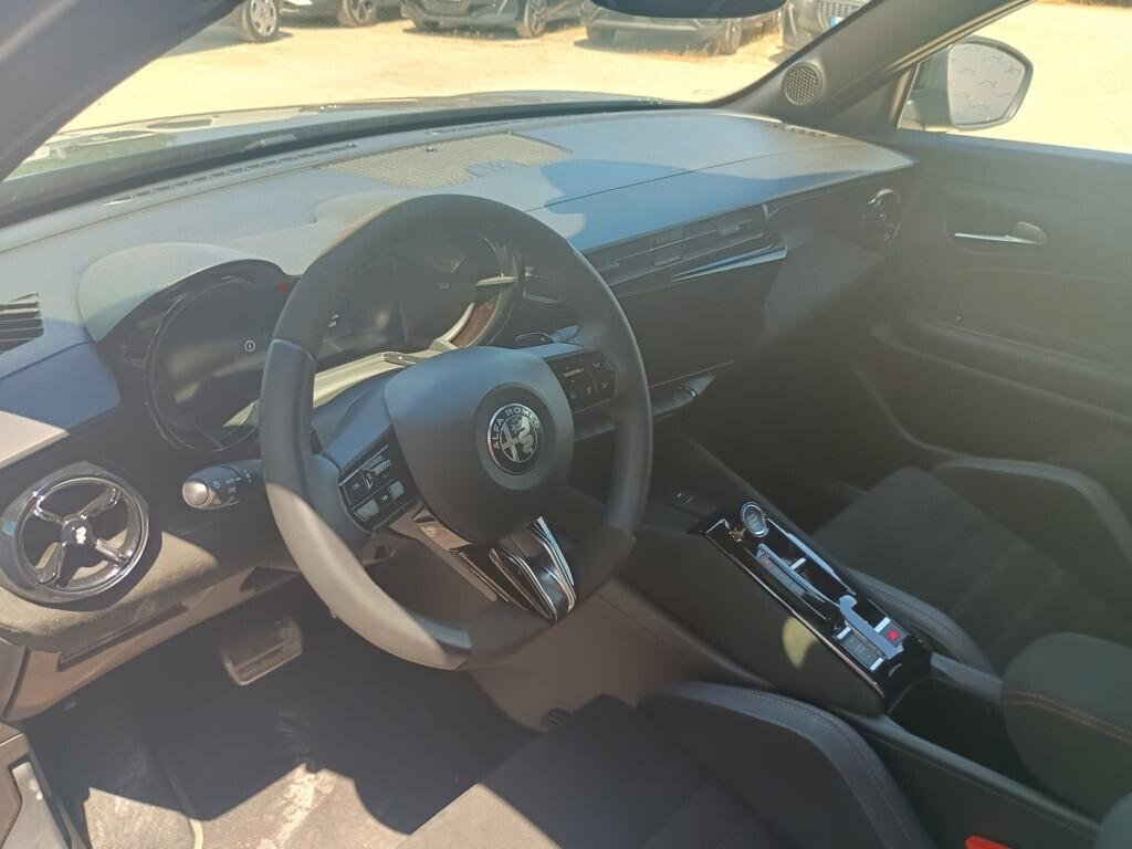 Alfa Romeo Junior 1.2 136 CV Hybrid eDCT6 Speciale