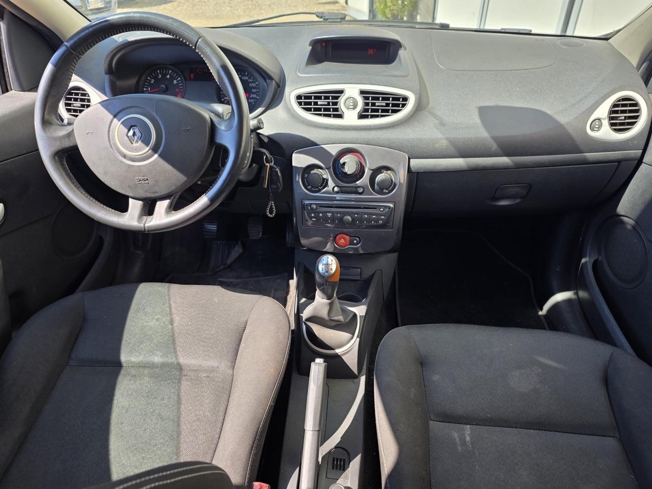 Renault Nuova Clio 1.2 16V 5 p. Euro 5 Neopatentati