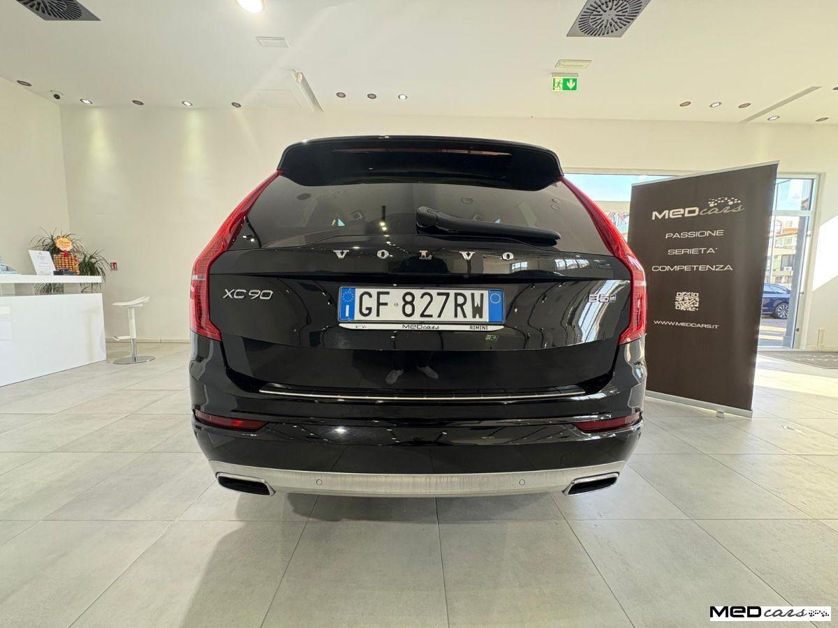 VOLVO - XC90 - B5AWD Geartr. 7 posti Mom. Pro