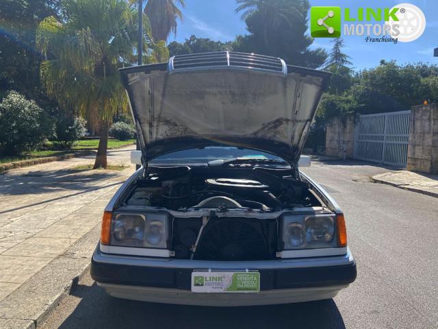 MERCEDES-BENZ 200 E 122 CV Berlina
