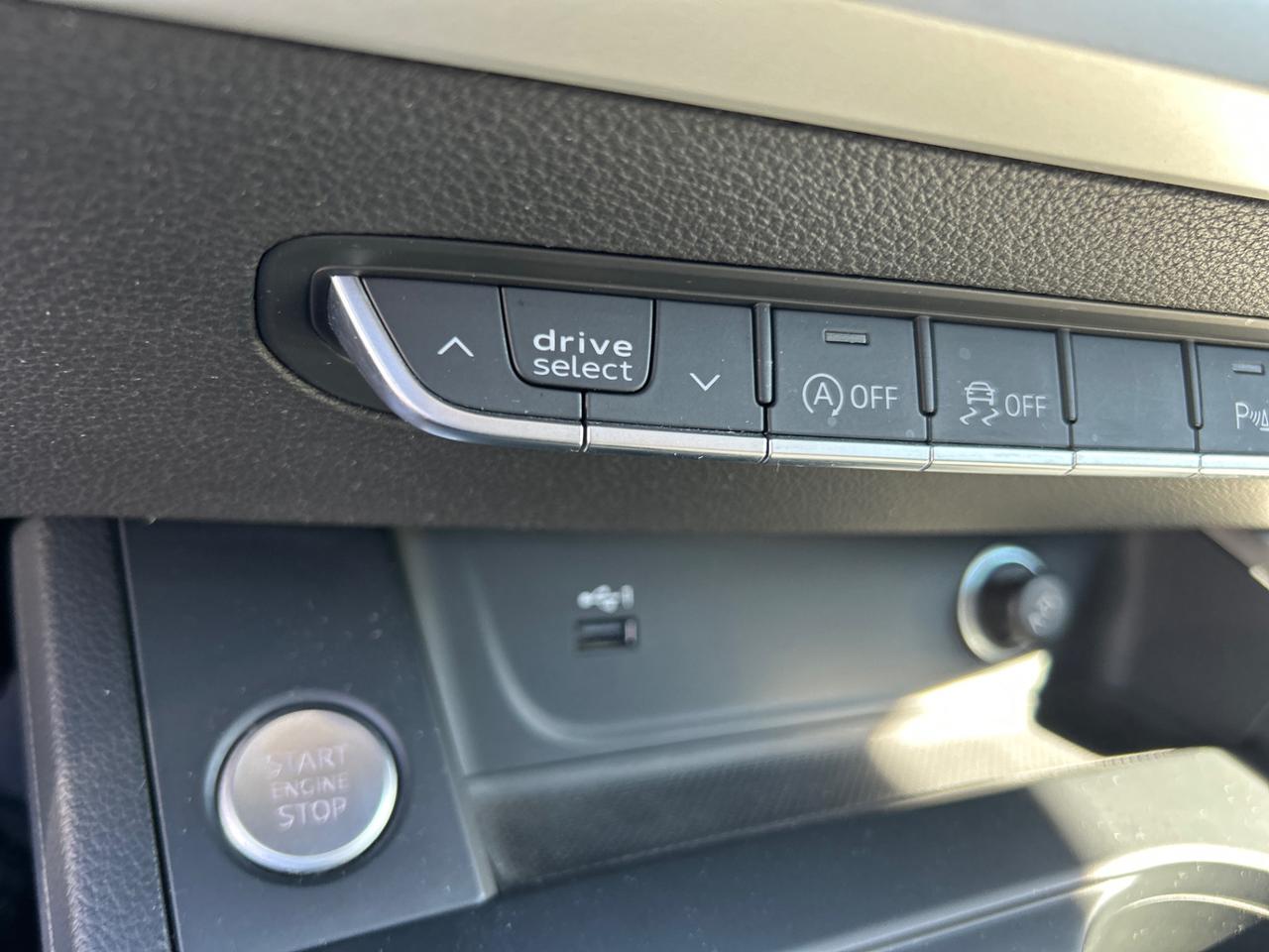 Audi A4 Avant 30 2.0 tdi mhev 136cv s-tronic