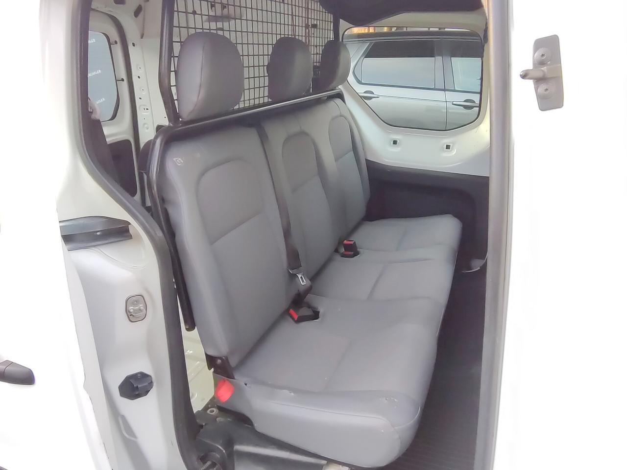 Peugeot Partner maxi prolungato 5 posti