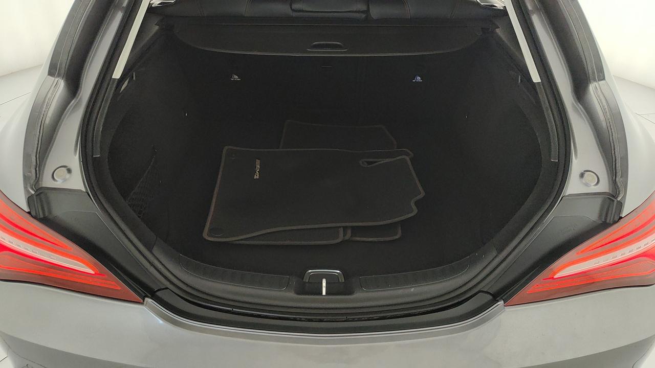 Mercedes-Benz CLA Shooting Brake 200 d Premium 4matic auto FL