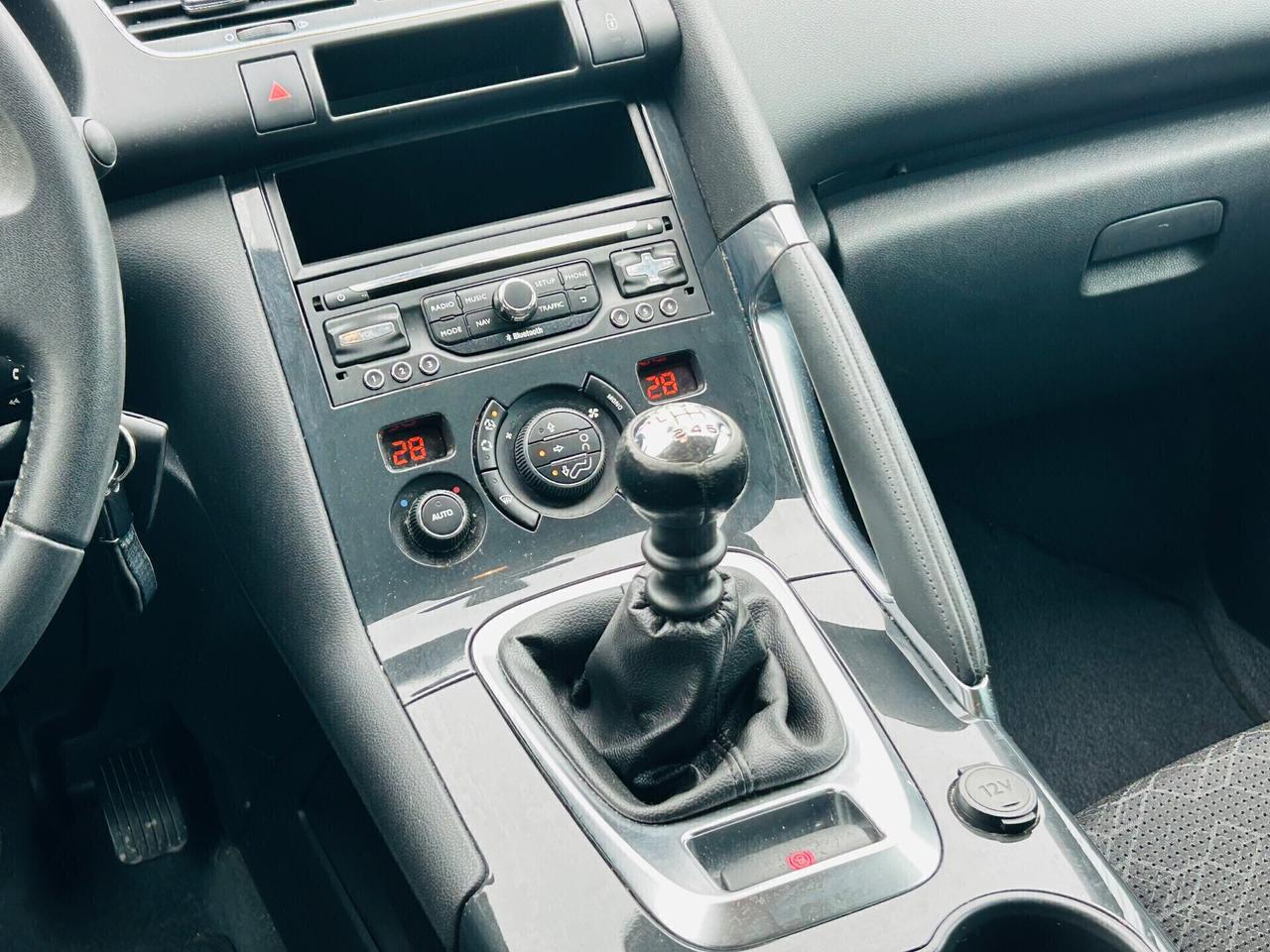 Peugeot 3008 BlueHDi 120 SeS Crossway