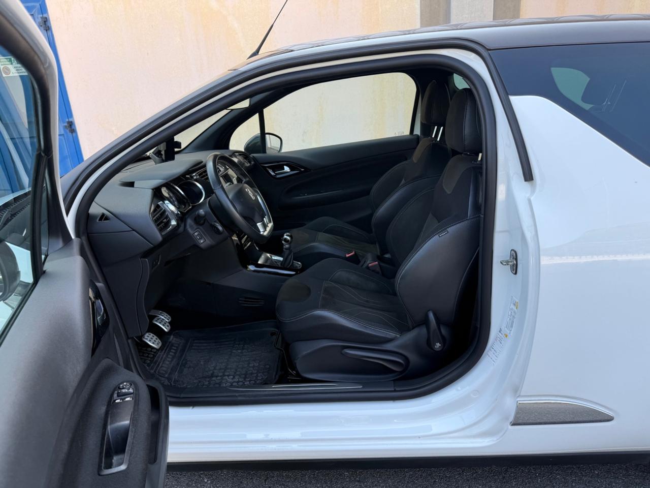 Ds DS3 DS 3 BlueHDi 100 So Chic Cabrio