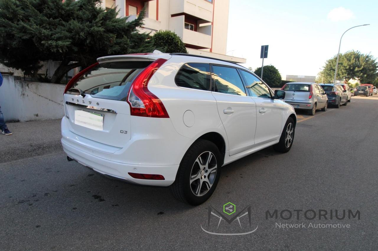 Volvo XC60 D3 Geartronic R-design Momentum