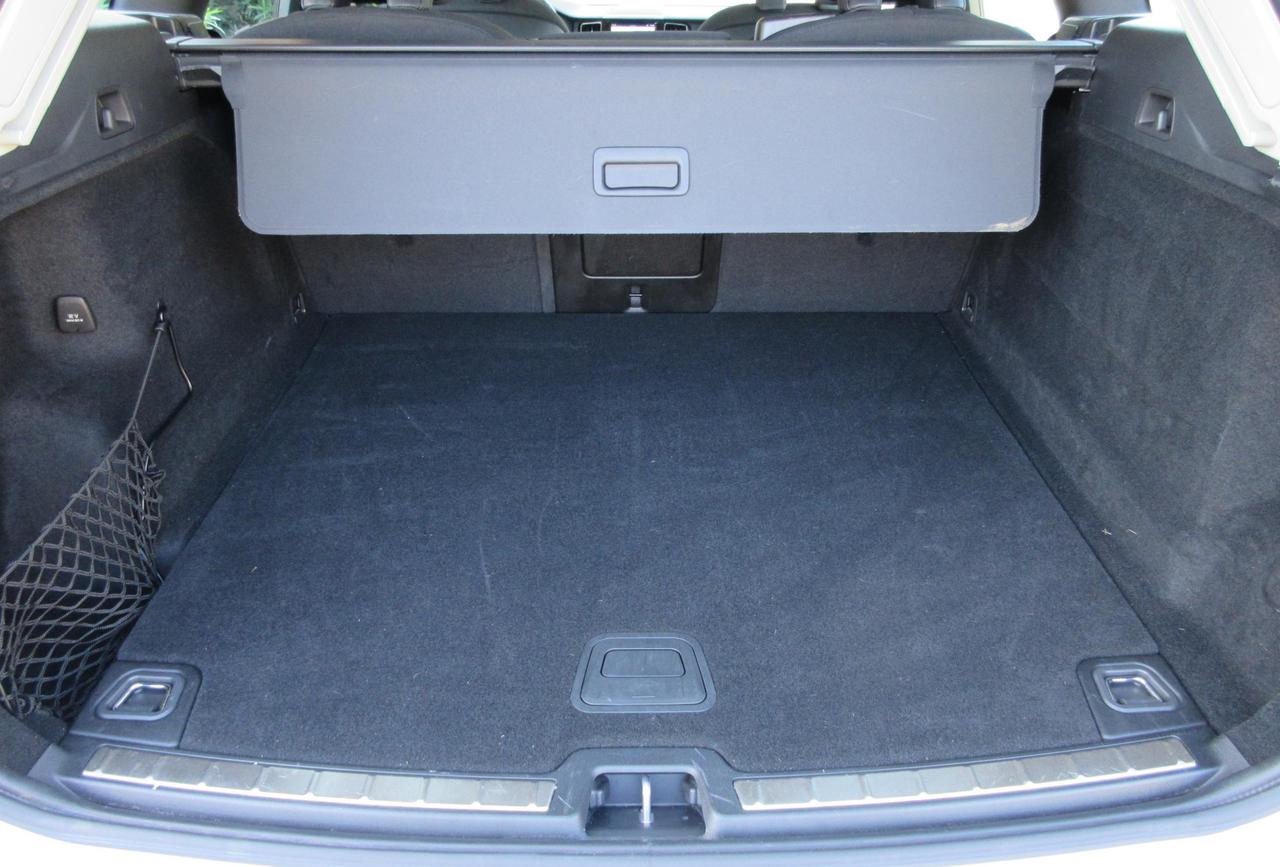 Volvo XC60 2.0 b4 Momentum auto